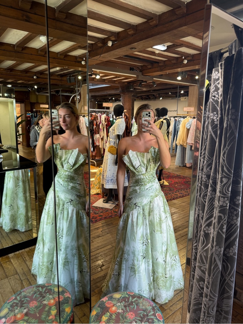 Aje reflector gown